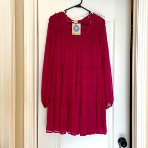 Small long sleeve entry dress